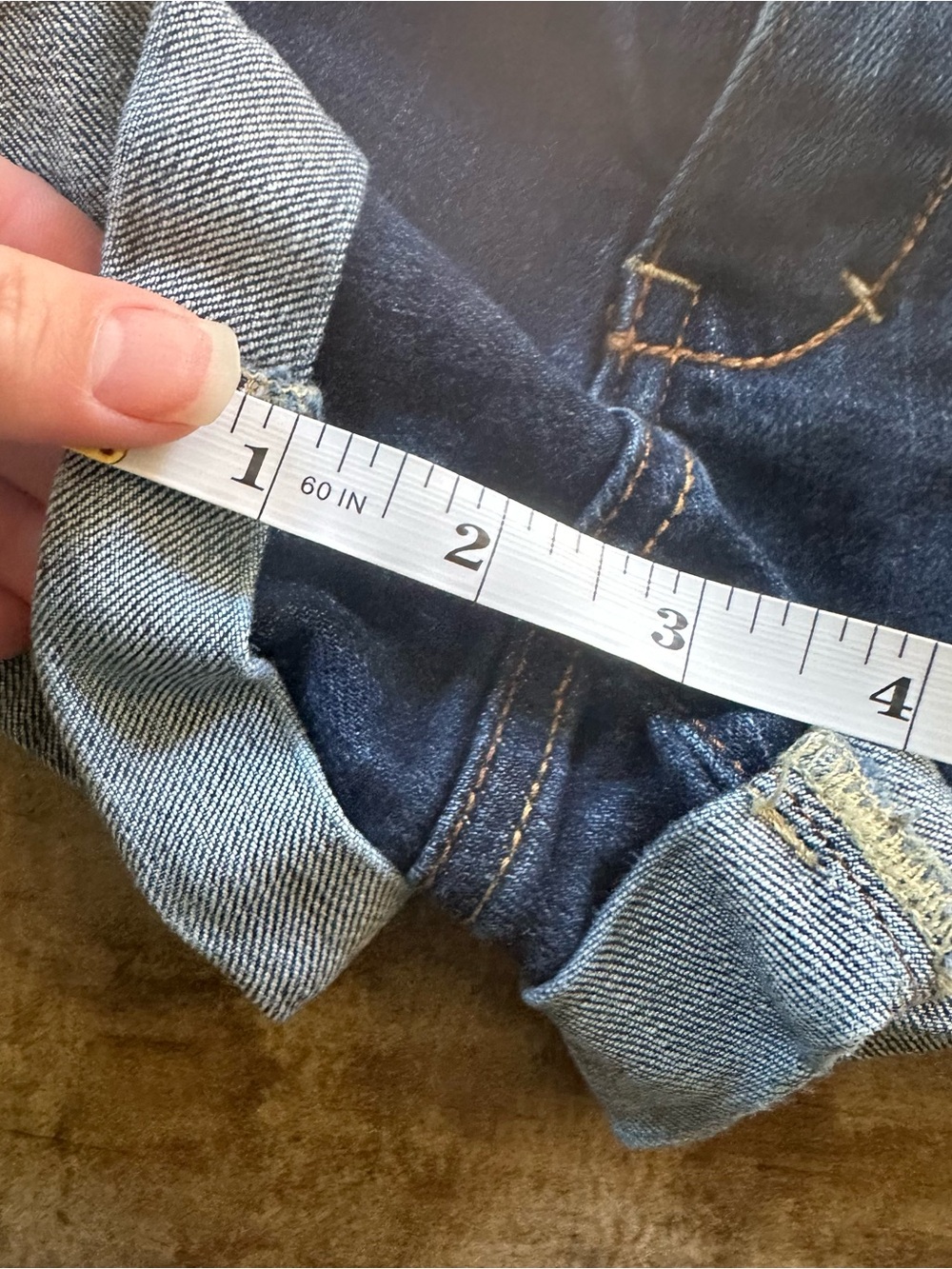 Abercrombie & Fitch roll cuff denim shorts - Picture 5 of 6